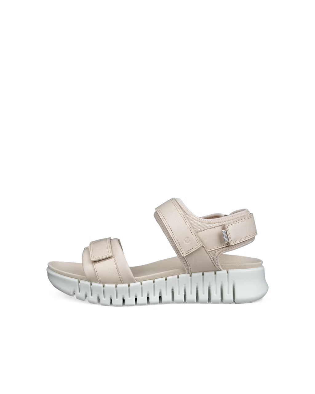 Women's flat sandal with a groovy sole