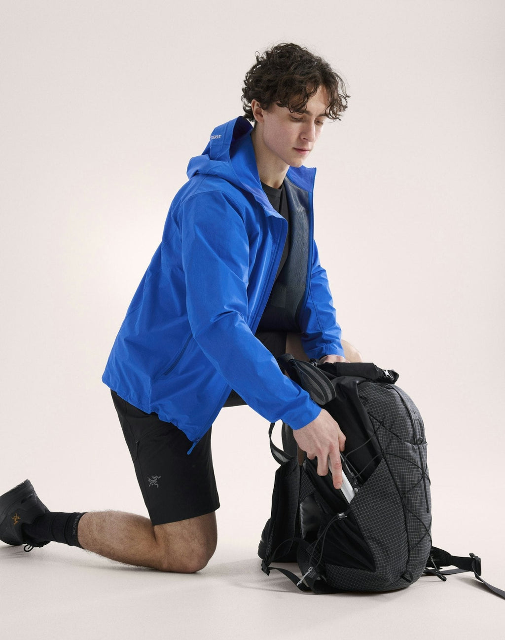 GAMMA lightweight hooded jacket